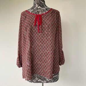 Red Patterned Women's Top by Daniel Rainn size XL